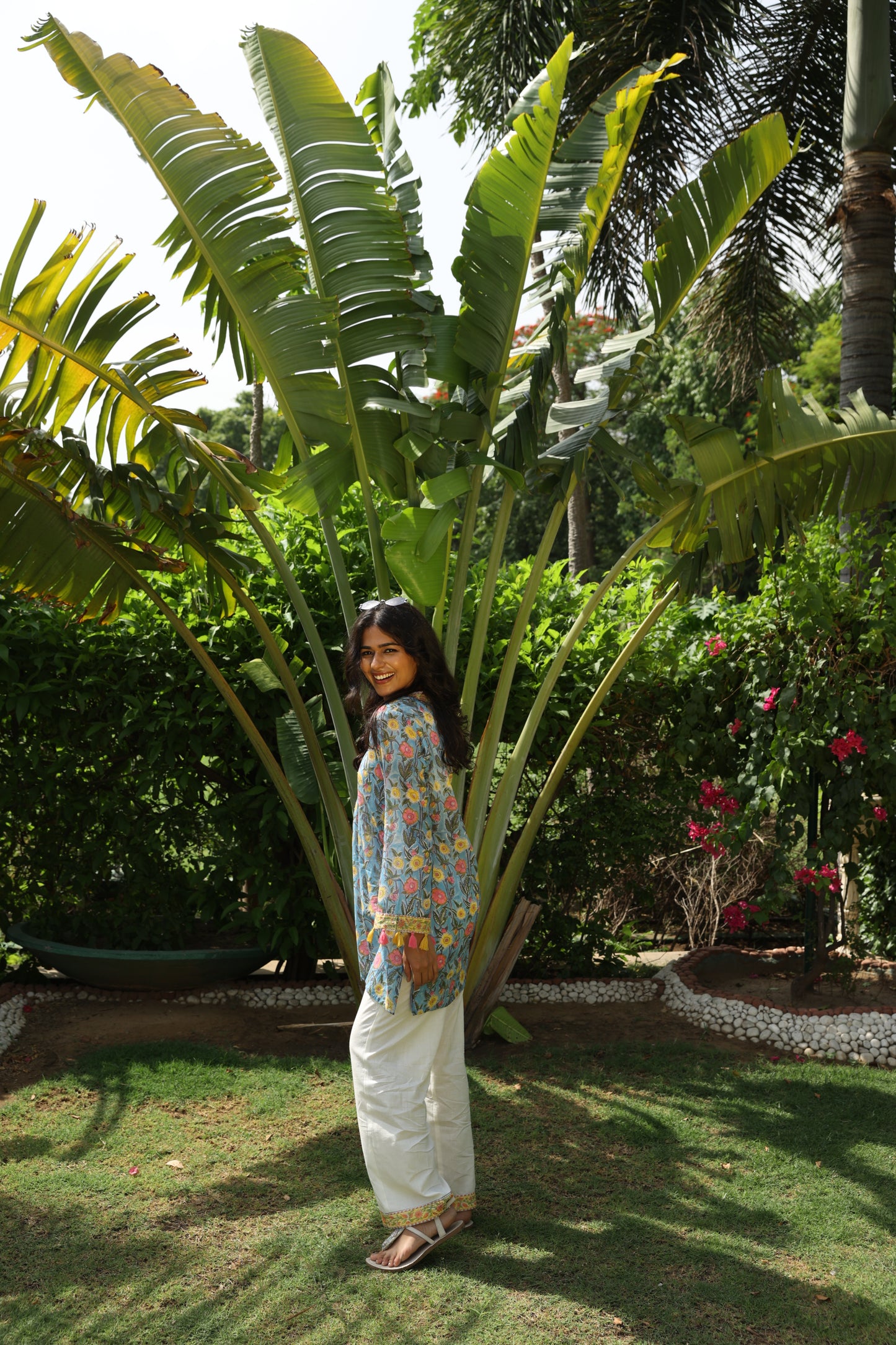 Blue Floral Short Kurti & White Pants Set (Set of 2)