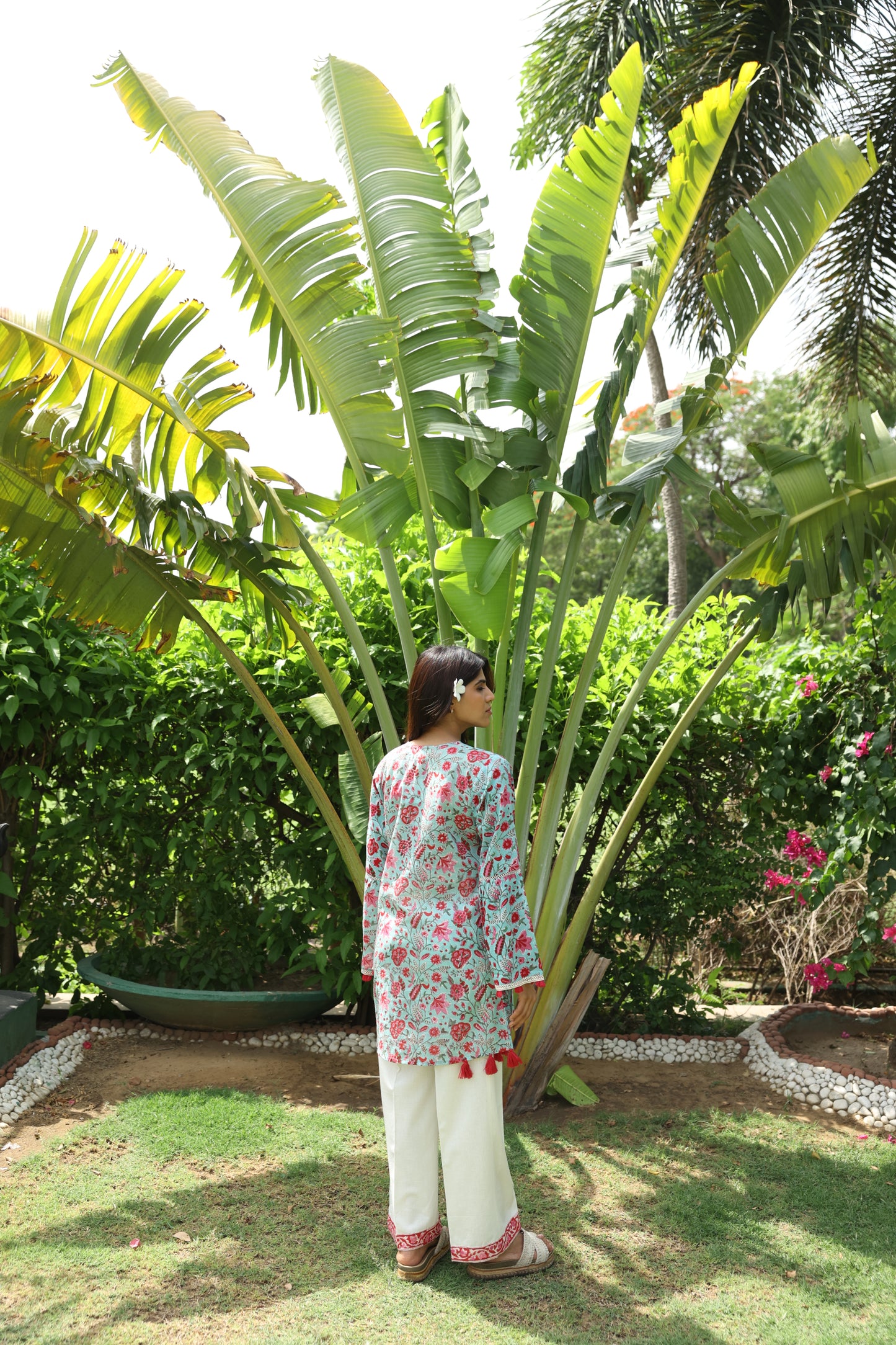 Sea-Blue & Red Floral Short Kurti & White Pants Set (Set of 2)